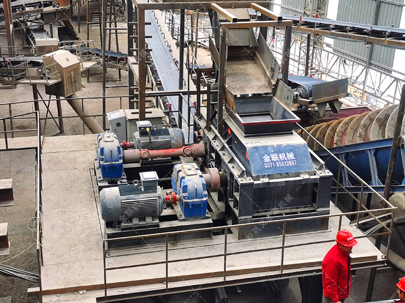 高硬度物料制砂效率低、損耗大？對輥破碎機輕松實現“流暢高產”